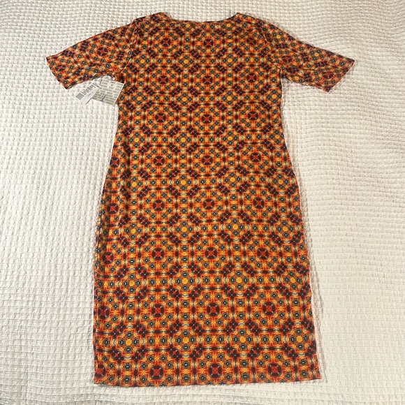 LuLaRoe Women’s Julia Dress/Size: Large/Red-Orange-Black 'Firey' Geometric (NWT) - Picture 6 of 10